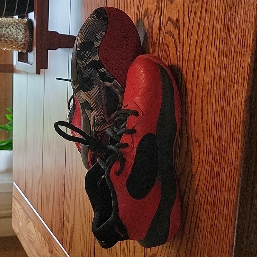 Under Armour 1y Shoes